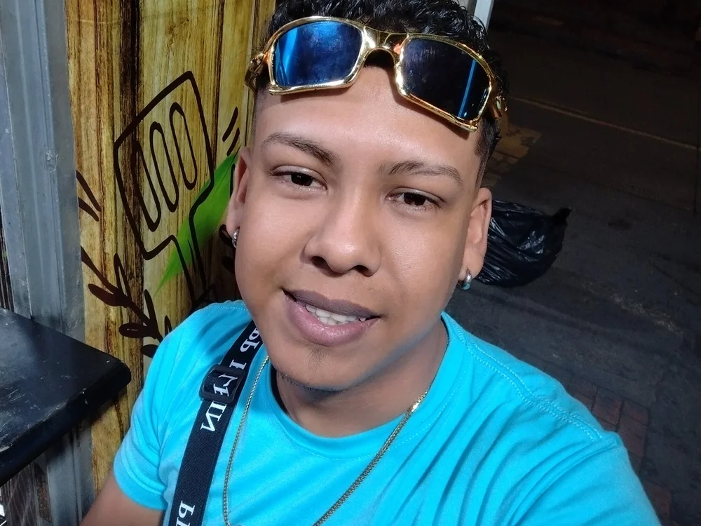 FadedFireboat offline XXX-chat