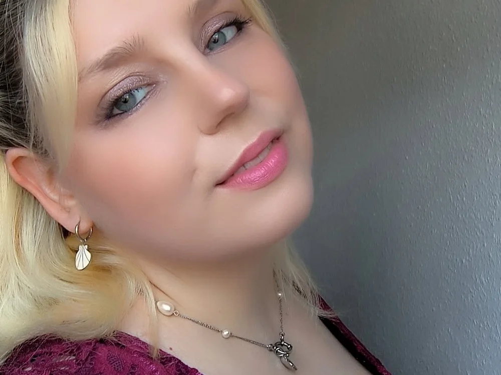xblondi Offline XXX-chat