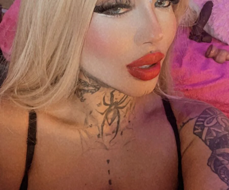 SamanthaaSutra: офлайн-секс-чат