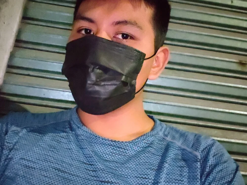 Saturno7020 Offline XXX-Chat