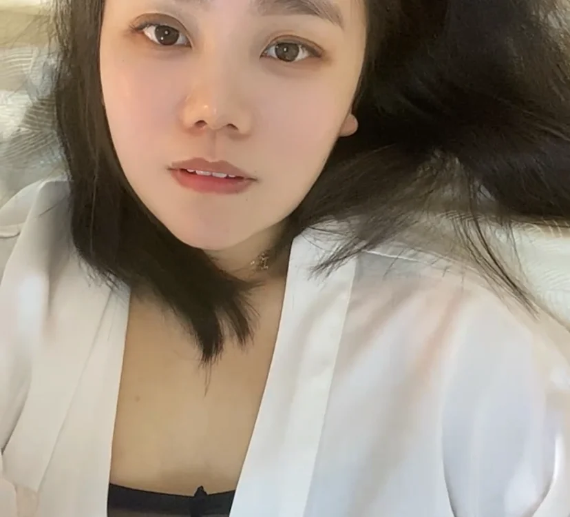 Feifei123521's Offline Chat Room