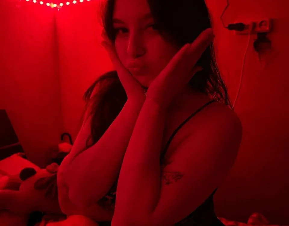 _Sinara_'s Offline Chat Room