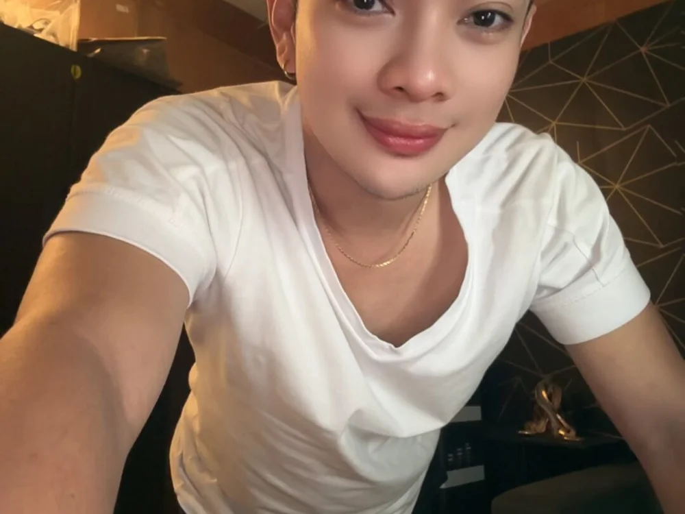 Offline XXX chat Treat2Heaven