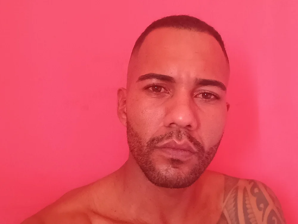 Chat +18 off-line de Wesley34567