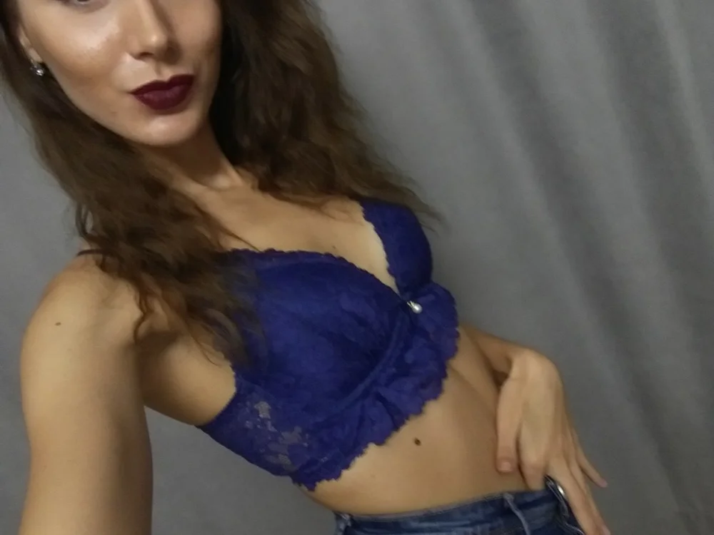 Kiss_Carmen's Offline XXX Chat