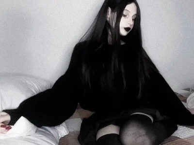 your_little_eva profile