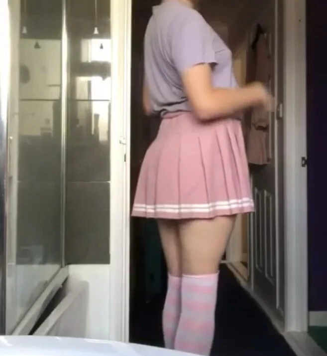 Cutefemboy-_'s Offline XXX Chat