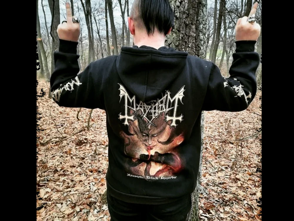 Lucifer56665 Chat XXX offline