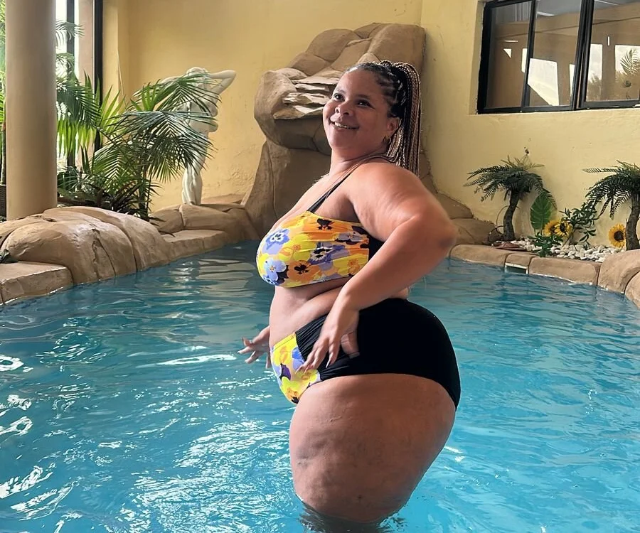 Sweet-Bella17 Adlı Modelin Çevrimdışı XXX Sohbeti