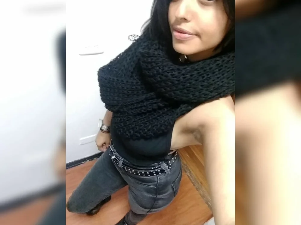 sexykitty85's Offline XXX Chat
