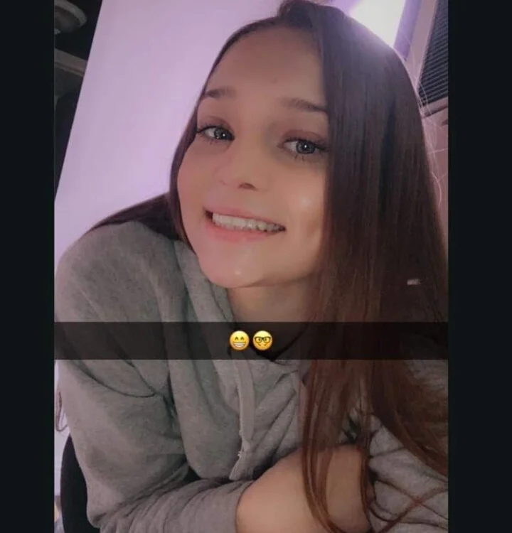 SkittlesFruit2000's Offline XXX Chat
