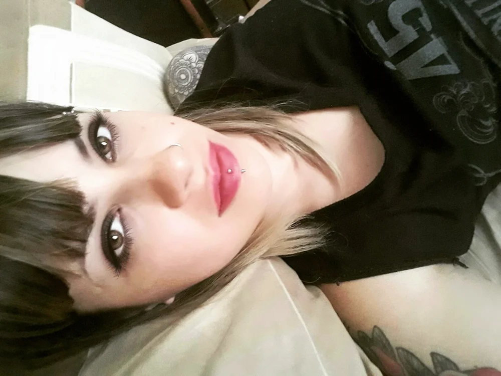 Lele-moon's Offline Chat Room