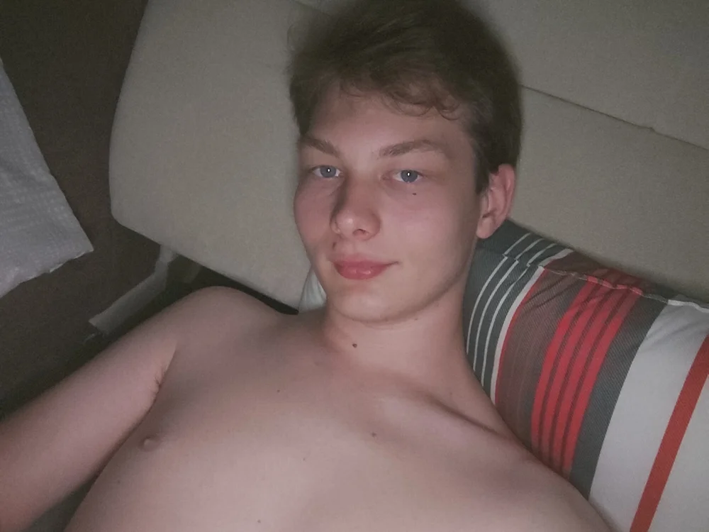 petiii__'s Offline Chat Room