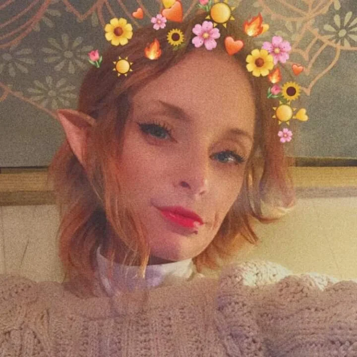 layyycass222 Obrolan XXX Offline