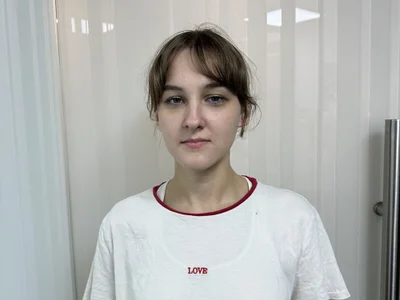 DelorseHulstine - Girl 