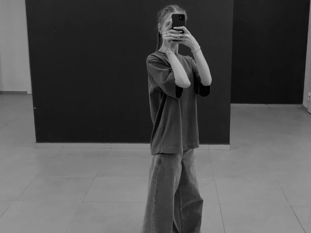 FranciscaGaring: συνομιλία ΧΧΧ εκτός σύνδεσης