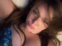 EnglishRoseAmateur's Live XXX Chat