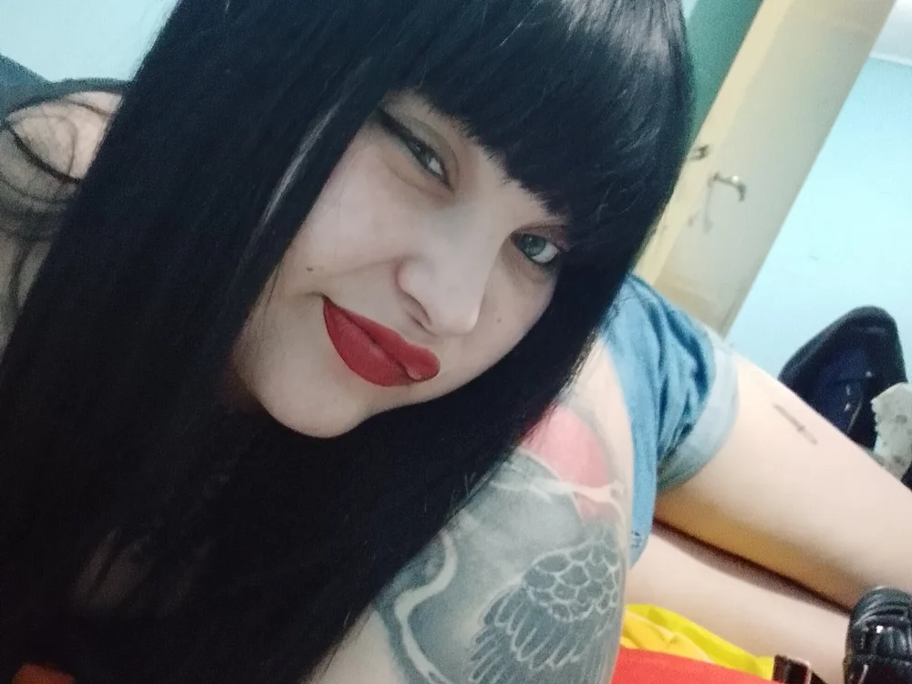 LoliitaBunny22's Offline XXX Chat