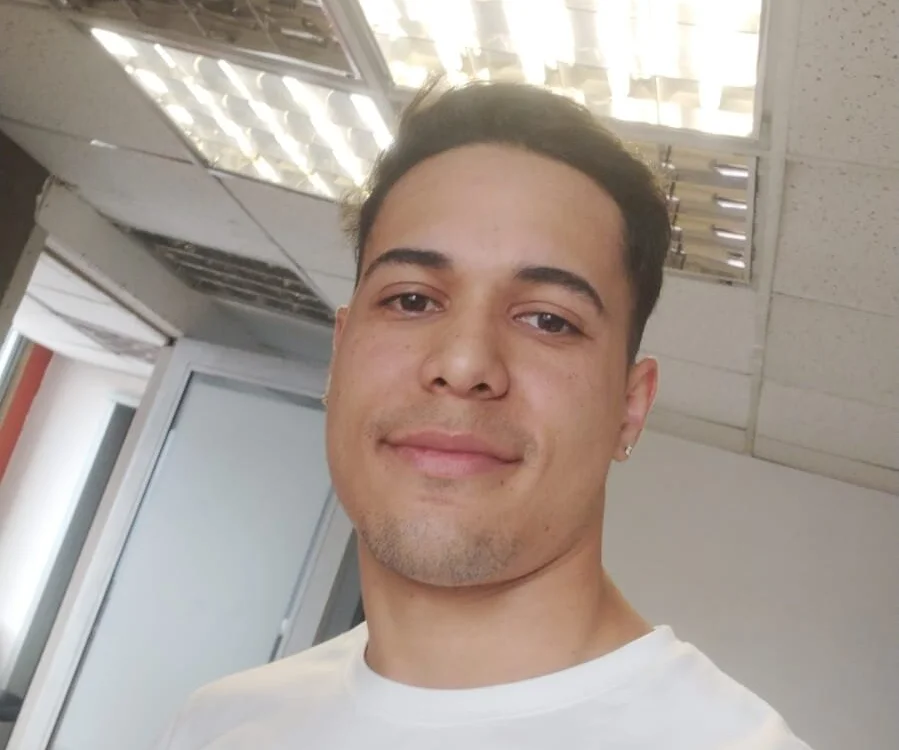 Millerr_'s Offline Chat Room