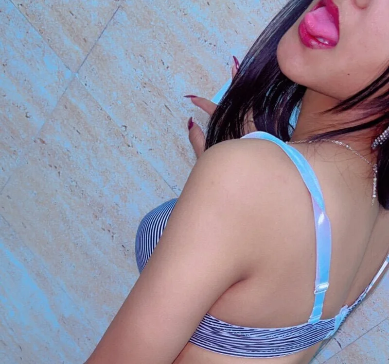 Miss_pretty88 離線 XXX 聊天