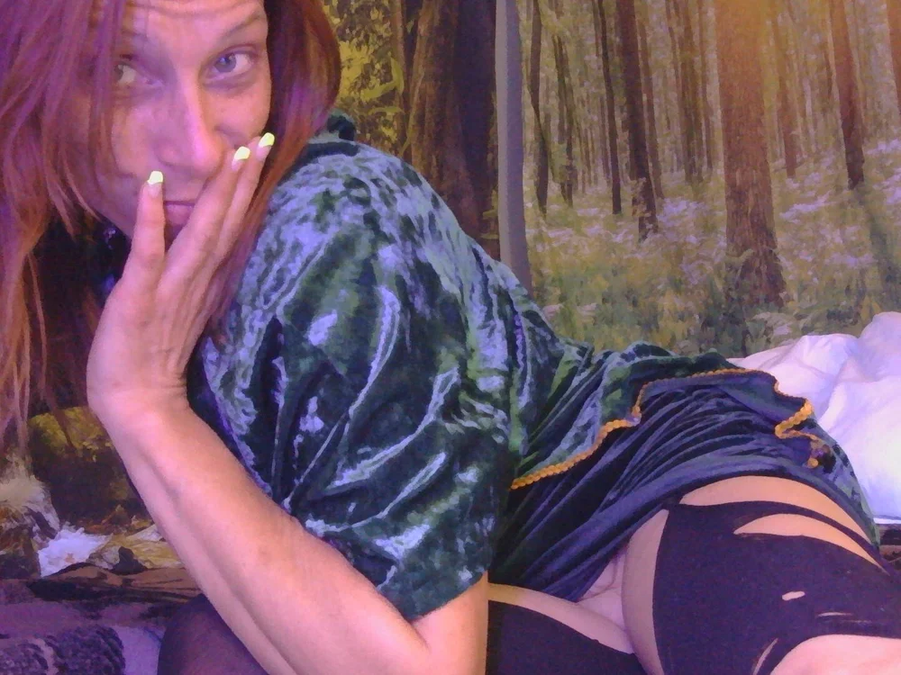 MollyDivine's most recent online preview