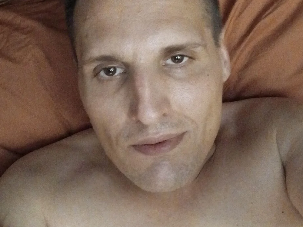 Chat +18 off-line de Michaellong1989