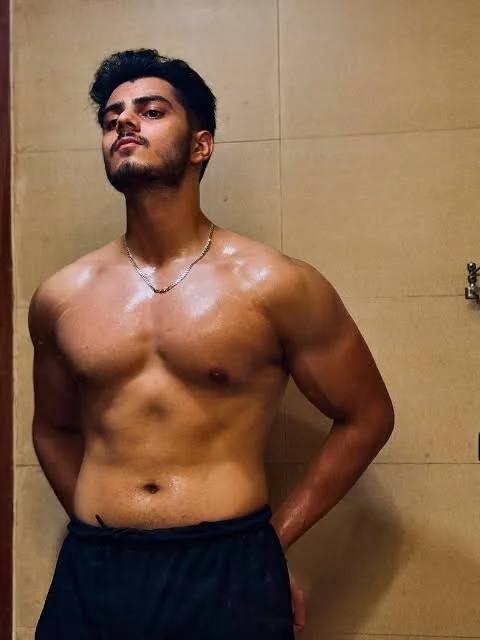 Nike_3736 離線 XXX 聊天