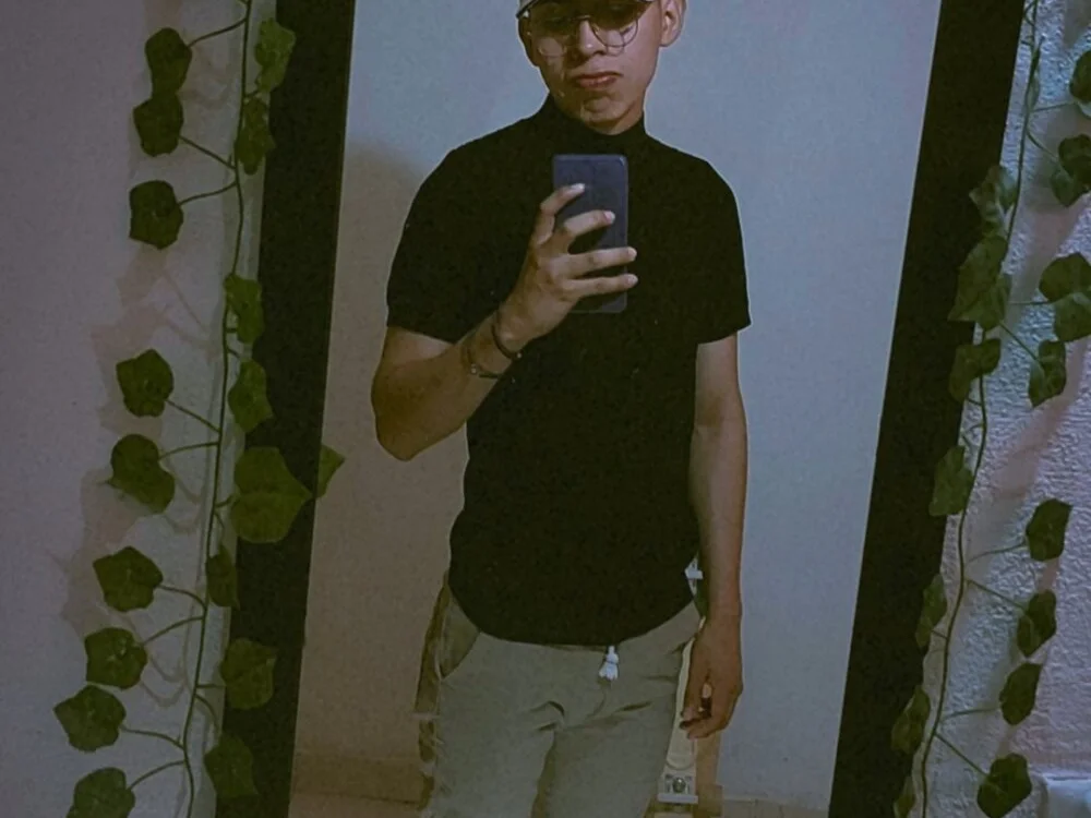 Офлайн-чат XXX _alejandro-