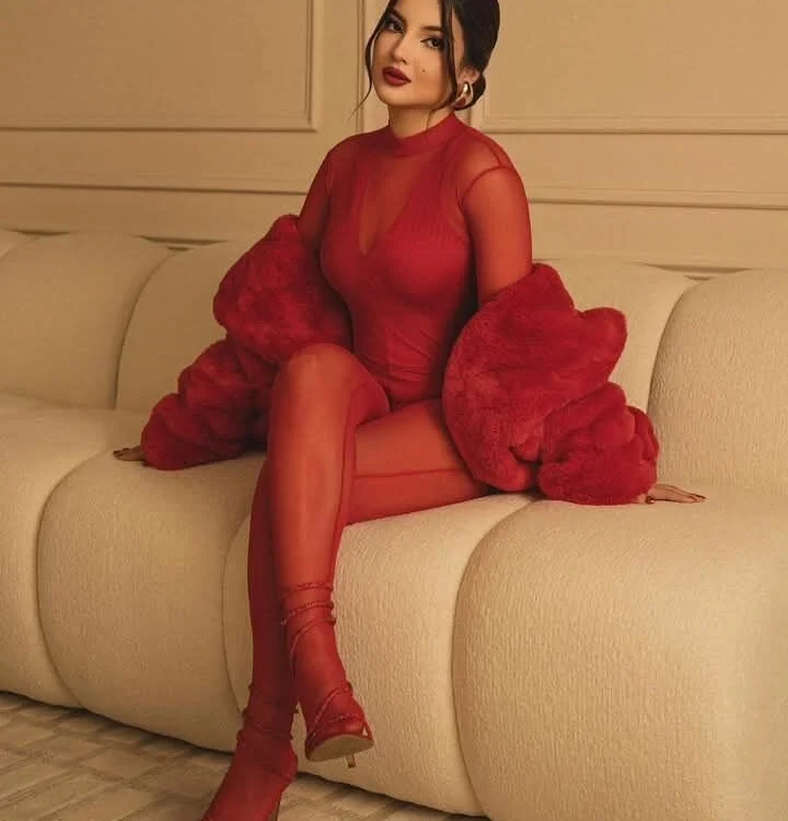 chahinazsx Adlı Modelin Çevrimdışı XXX Sohbeti
