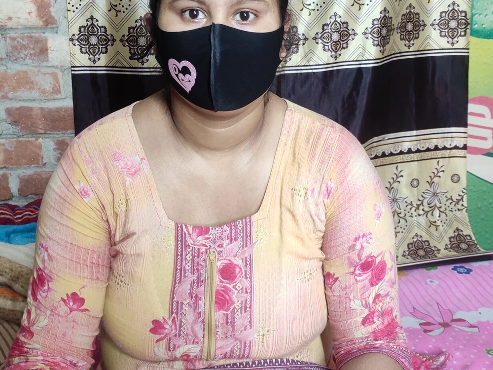 HotShele's Offline XXX Chat