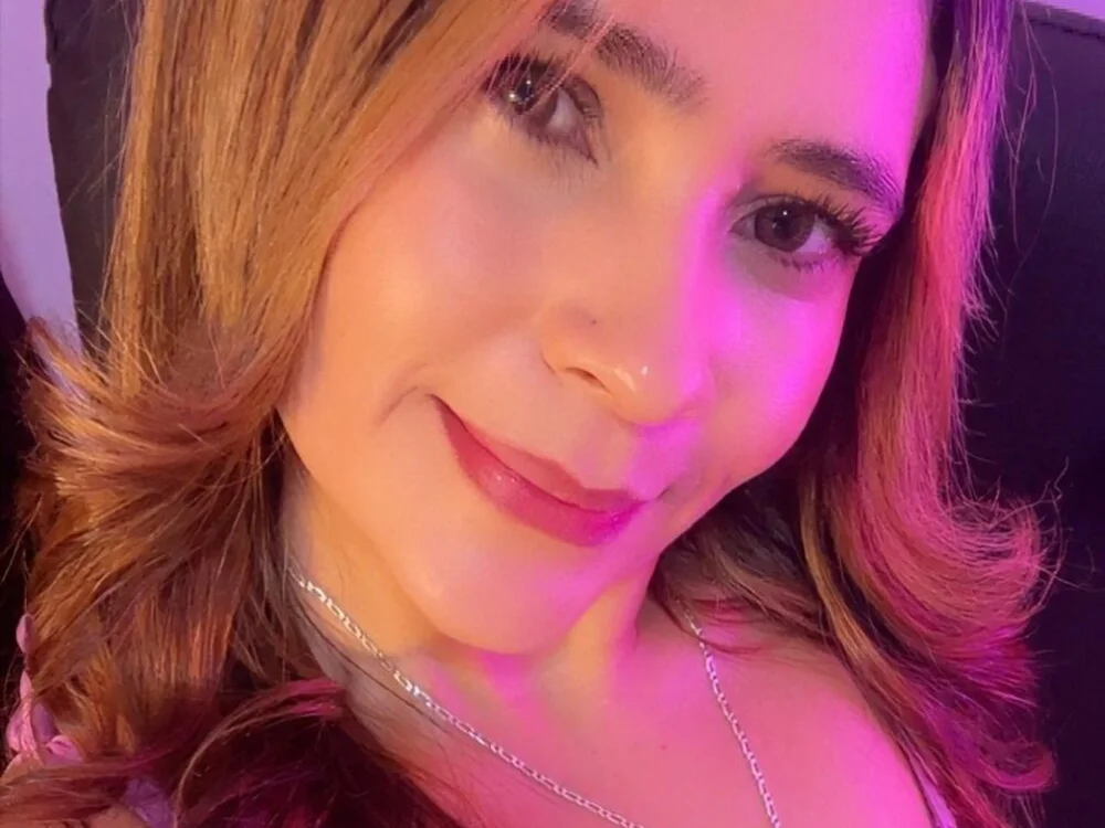 Skarlett_12_'s Offline XXX Chat