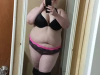 Bbw_anal_whore's Offline Chat Room