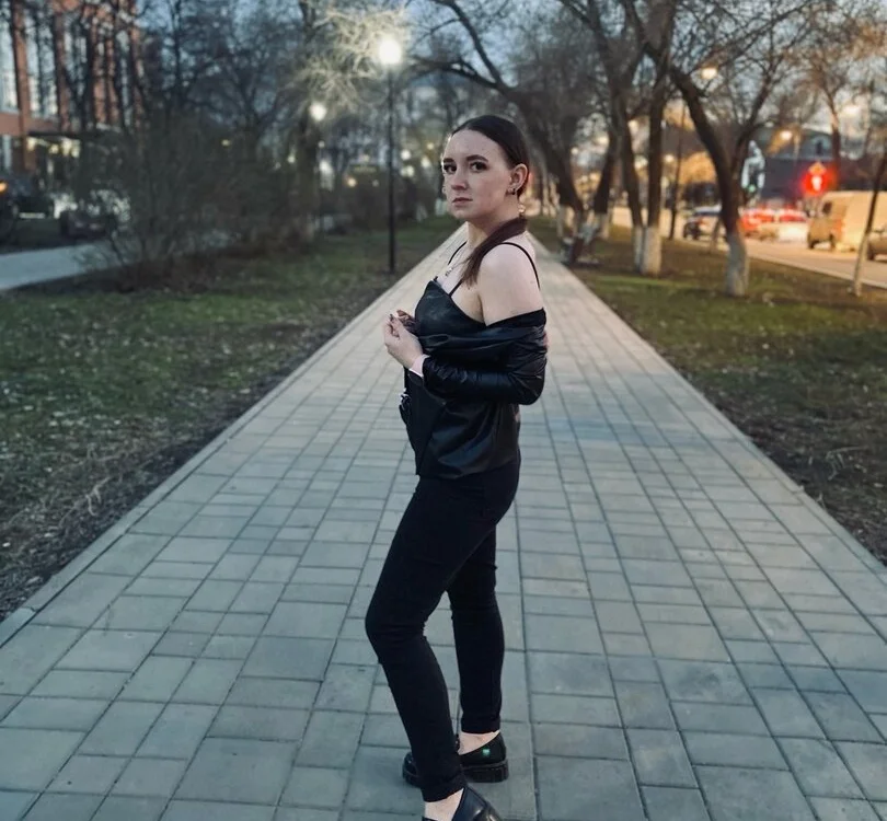 TiffanyGold__ offline chatrum