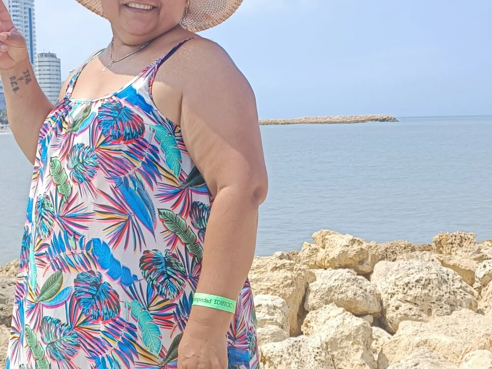 Dorisc_13's Offline XXX Chat