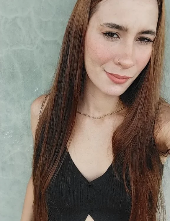juna-bi25's Offline XXX Chat