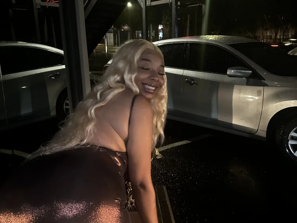 beyondbeautiful96's Offline XXX Chat