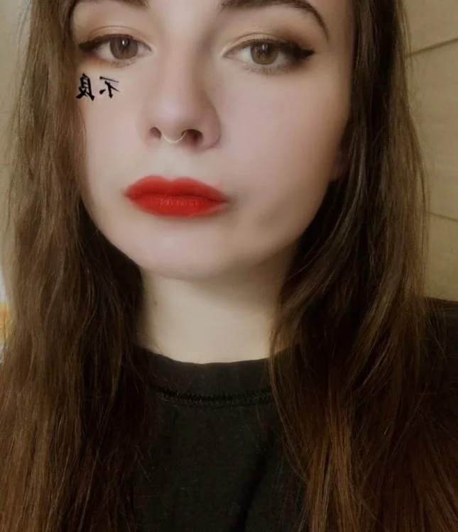 MilaniaCute: офлайн-секс-чат