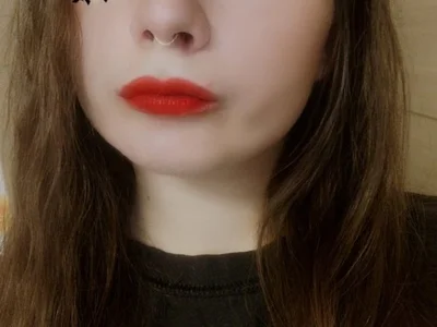 MilaniaCute Live Cam on StripChat