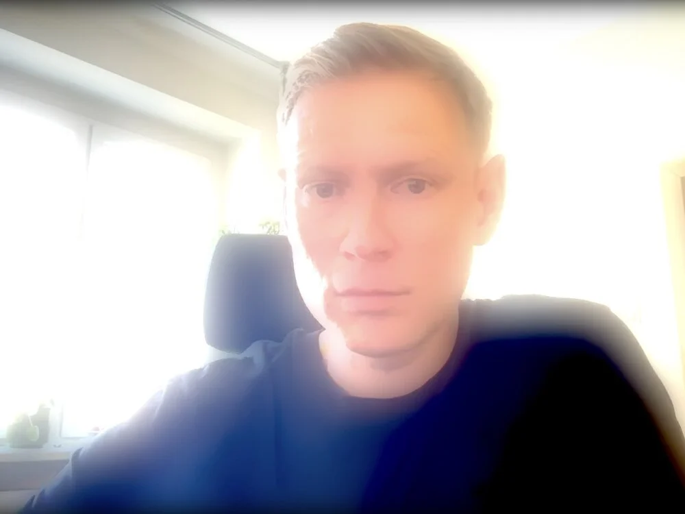 maccrazy1989 Adlı Modelin Çevrimdışı XXX Sohbeti