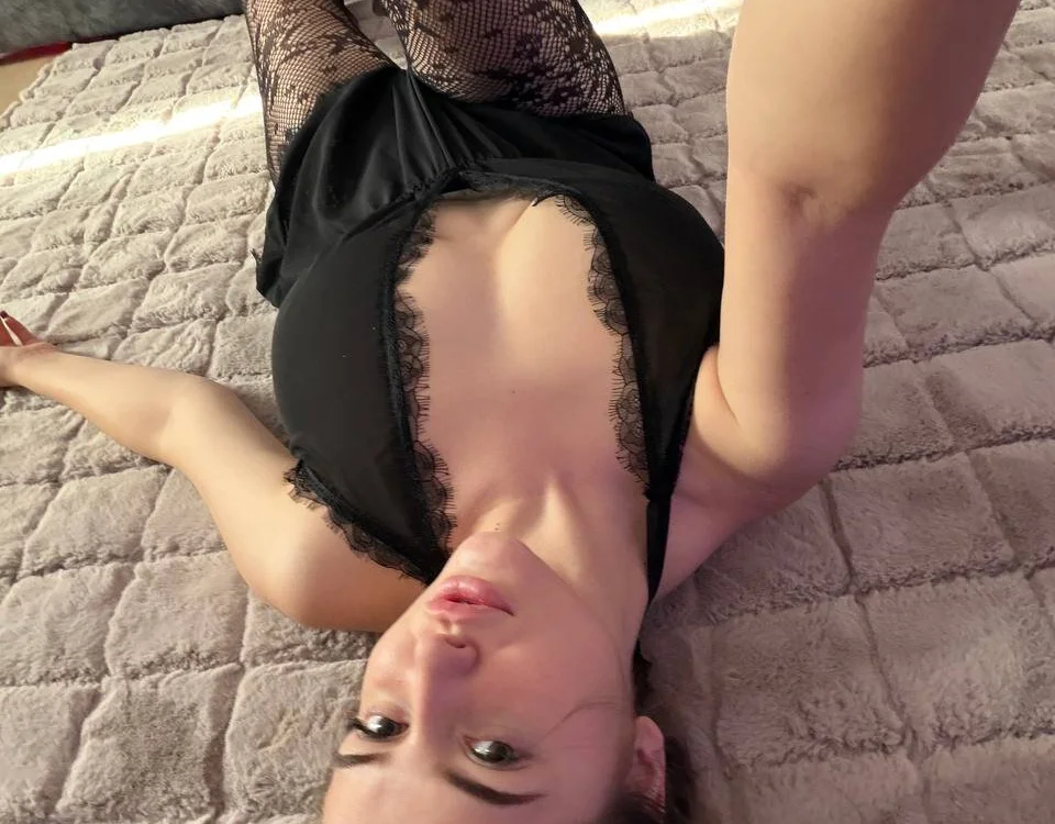 miraholi_1 offline XXX-chat