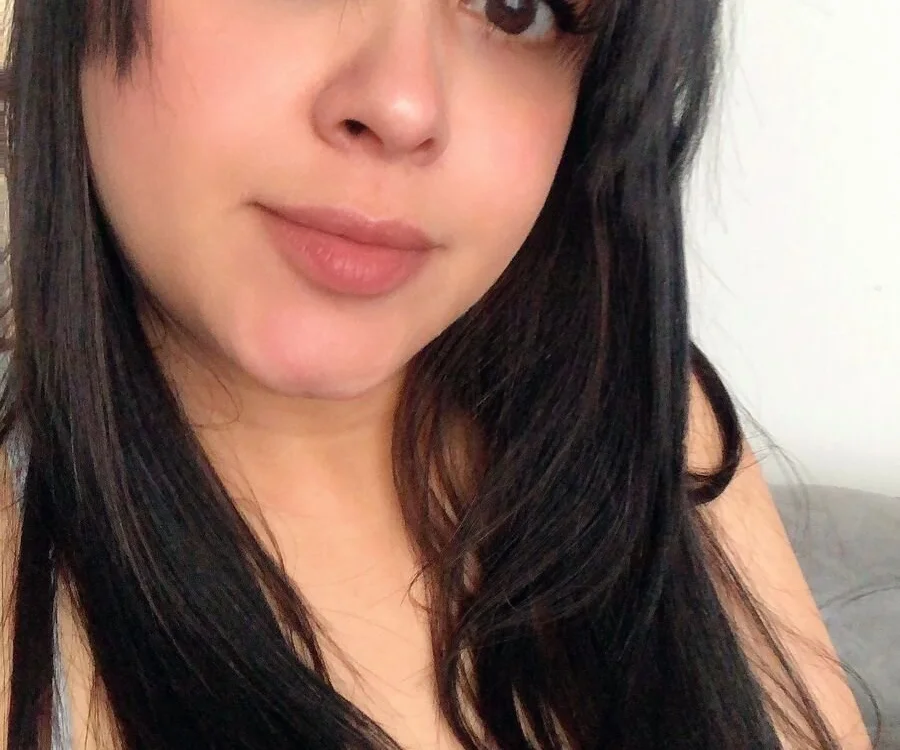 MarcelaNight's Offline Chat Room