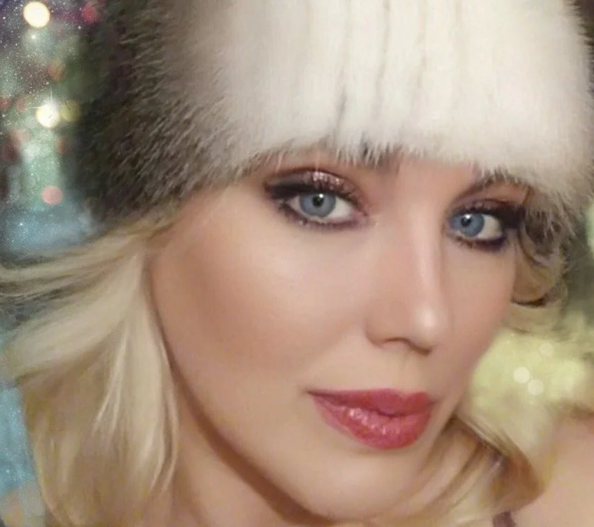 Sandra_Gold's Offline Chat Room