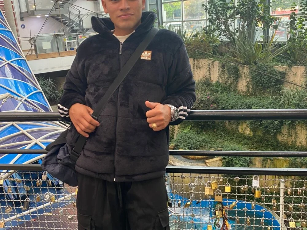 Guzman82838 Chat XXX offline