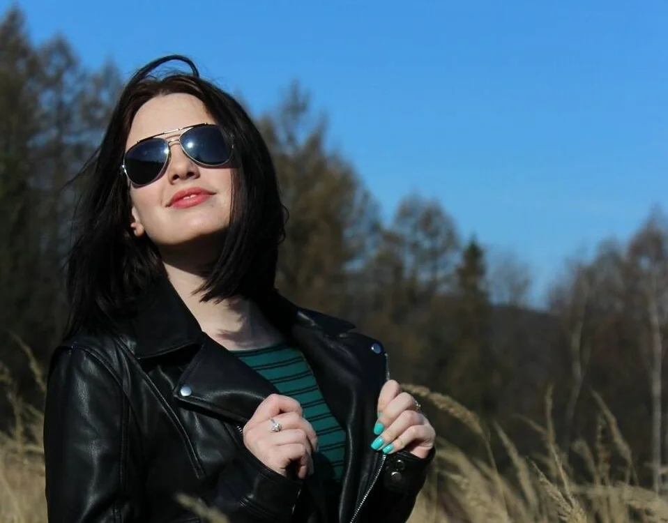 Eleanor_Lizbeth offline chatrum