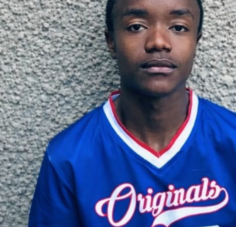 cuteboy023dick Chat XXX Ngoại tuyến