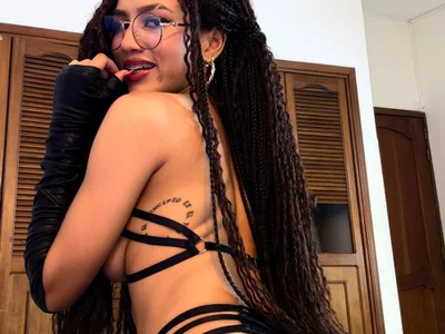 Emily_brown04 - dildo or vibrator