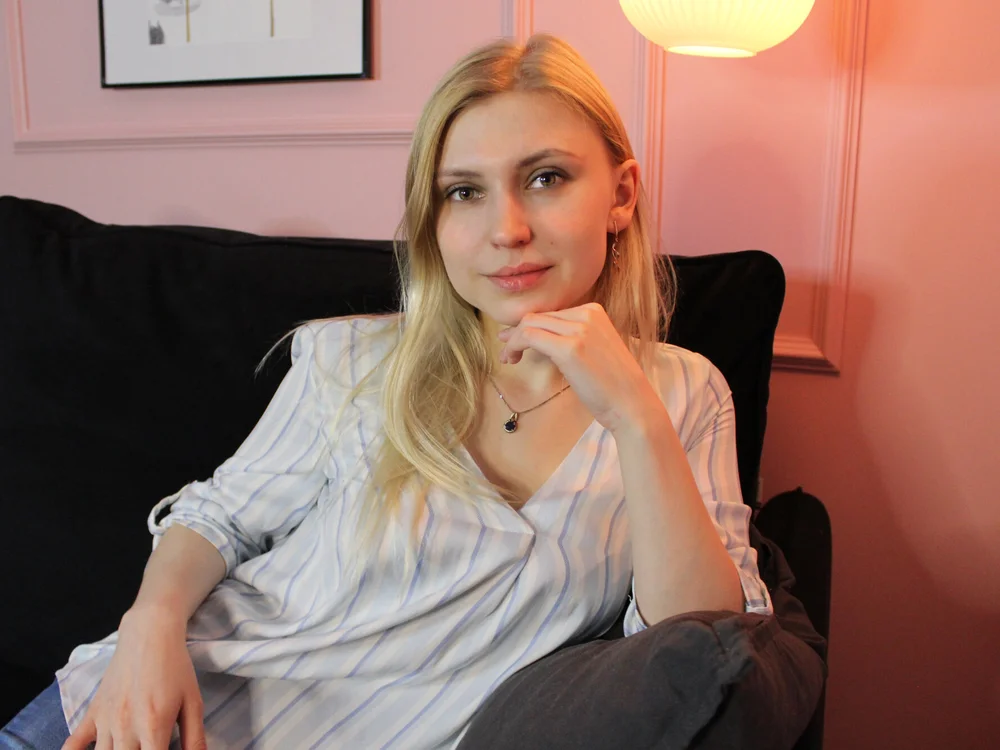 Alice_Mystery's Offline XXX Chat