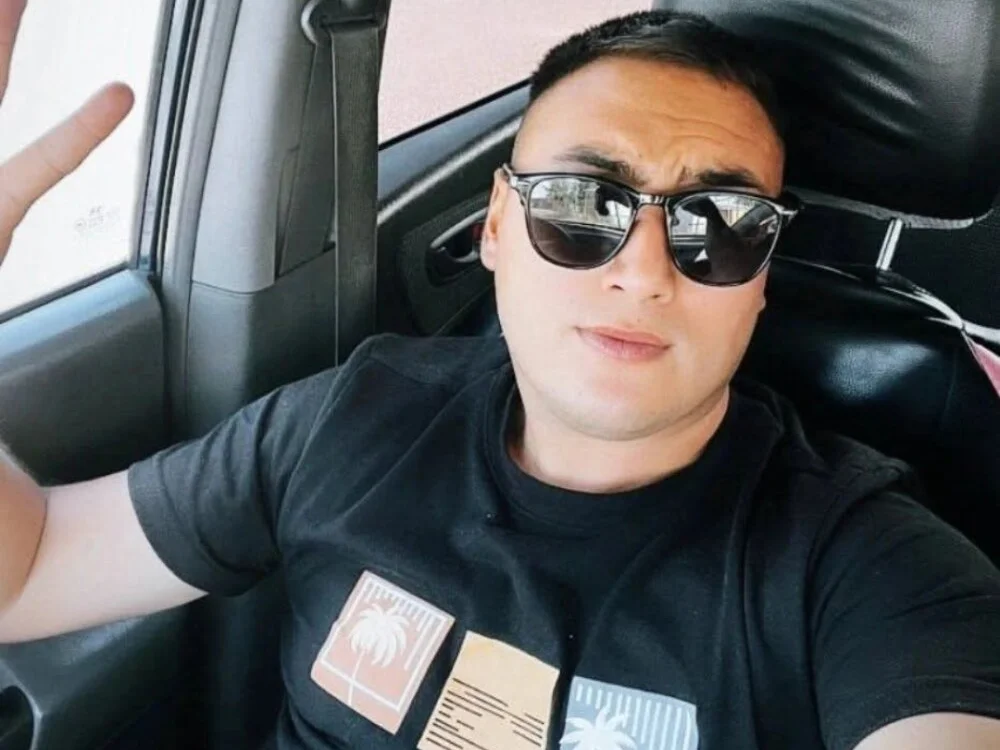 ricaflores12's Offline XXX Chat