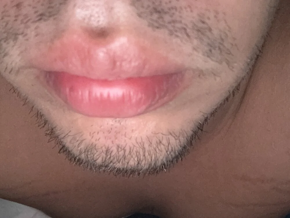 lamamiken01 Adlı Modelin Çevrimdışı XXX Sohbeti