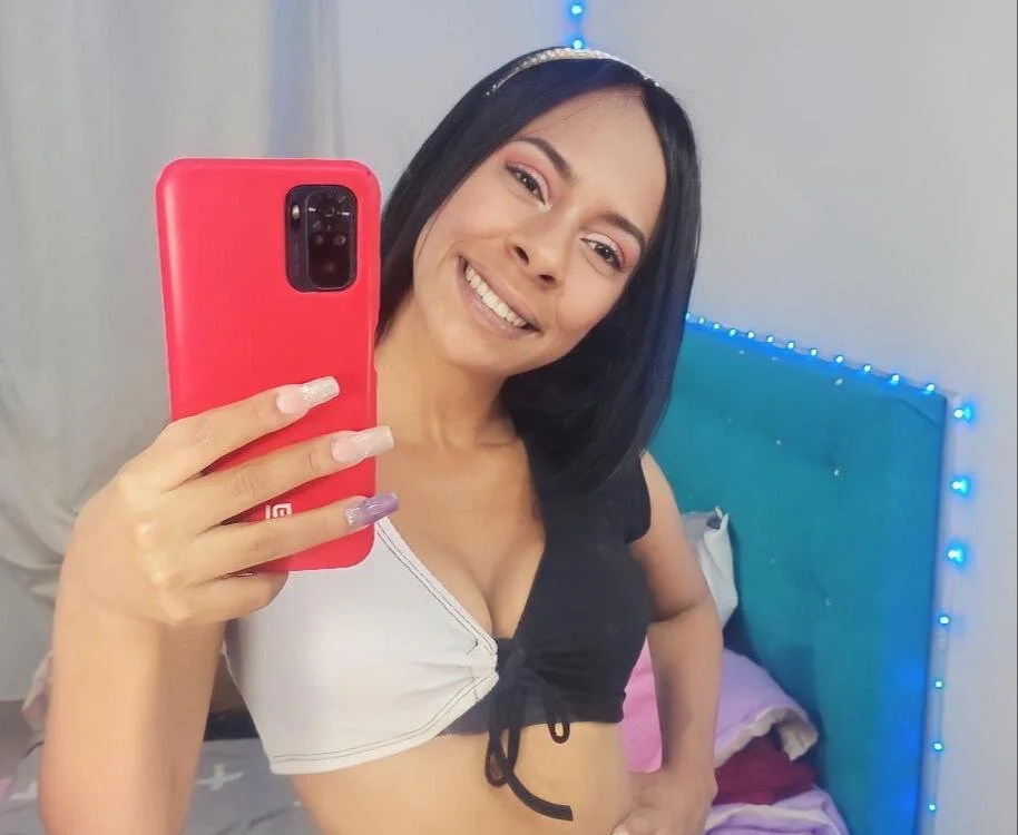 madeleinxxx_'s Offline Chat Room